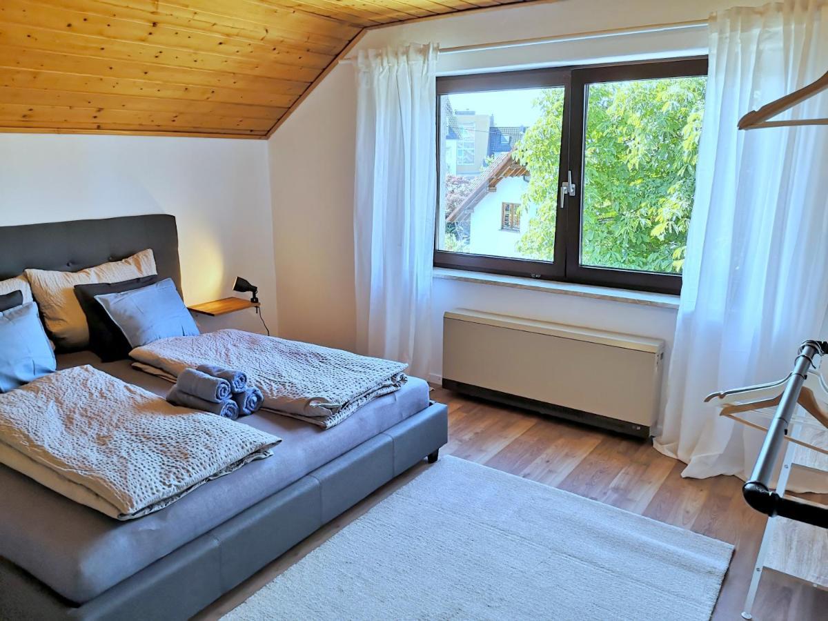 Family-Apartment Mit Balkon, Kueche, Parkplatz & Waschmaschine Offenburg Ngoại thất bức ảnh