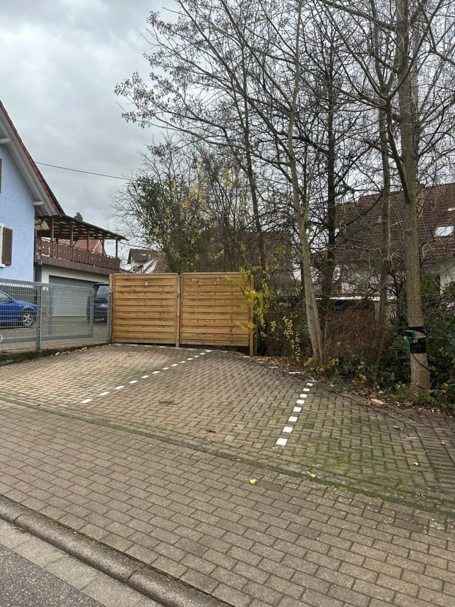 Family-Apartment Mit Balkon, Kueche, Parkplatz & Waschmaschine Offenburg Ngoại thất bức ảnh